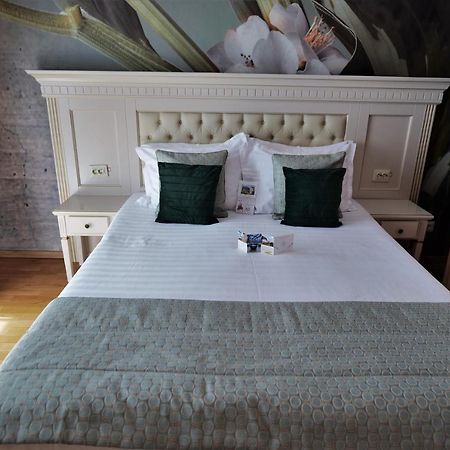 פרדיאל Park Luxury Rooms מראה חיצוני תמונה